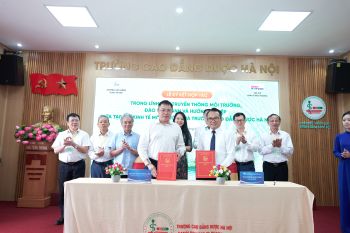 Trường cao đẳng Dược Hà Nội ký kết hợp tác với Tạp chí Kinh tế Môi trường thúc đẩy đào tạo xanh và hướng nghiệp cho sinh viên